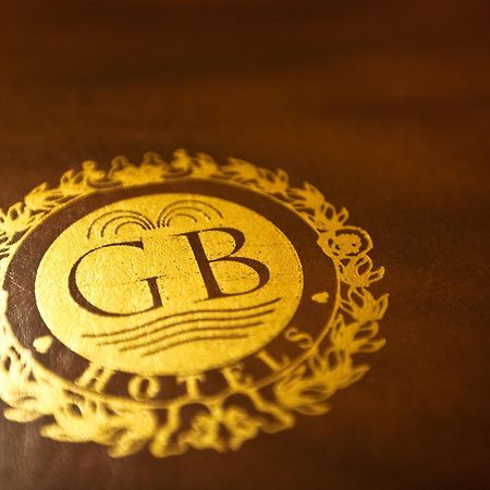 Grand Hotel Trieste & Victoria Abano Terme Luaran gambar Gold-embossed monogram